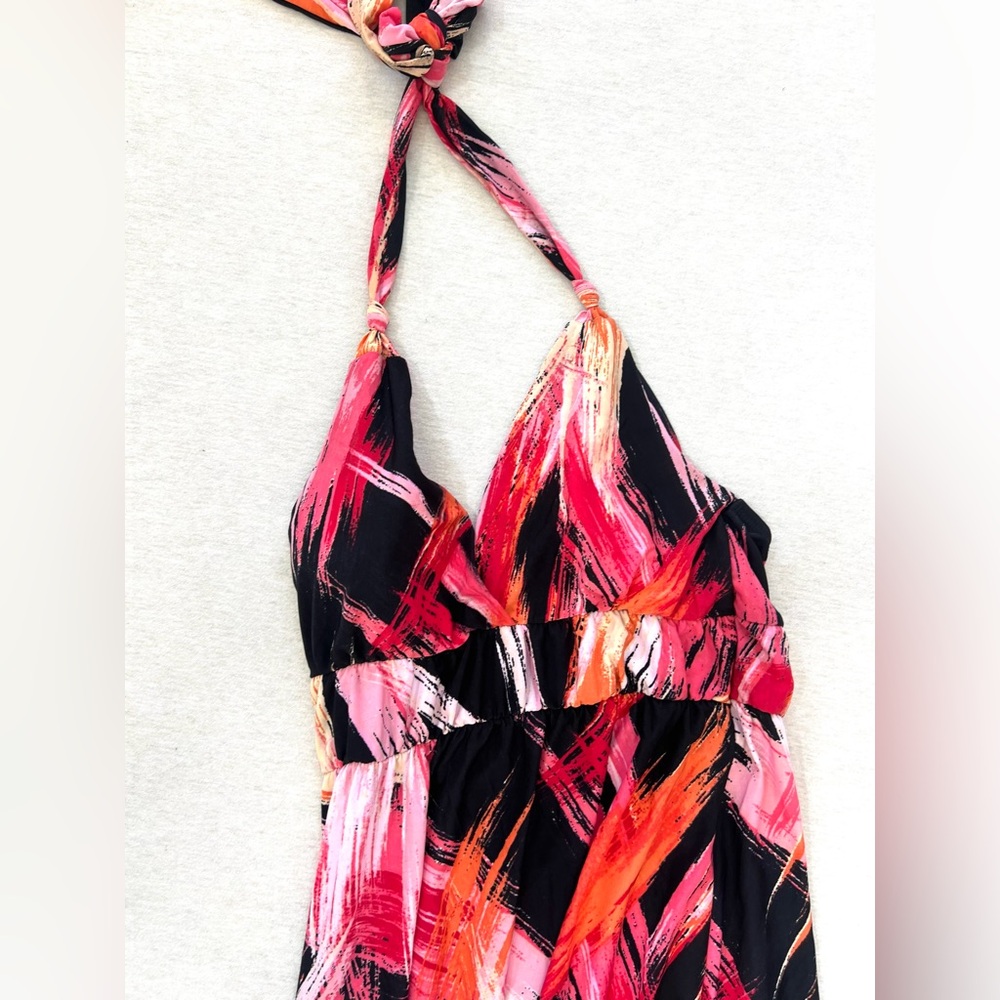 Vibrant Halter Maxi Dress in Pink and Black - Picture 4 of 7